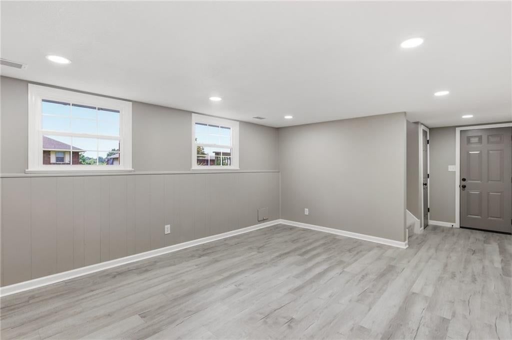 Photo 23 of 32 - 11818 E 62nd Terrace, Kansas City, MO 64133