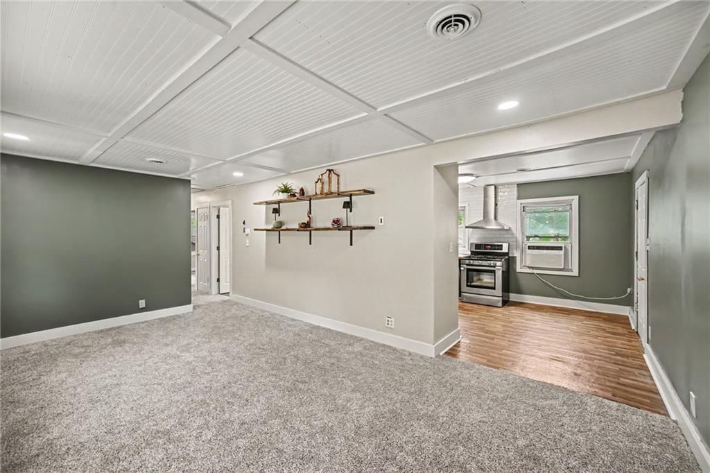 2409 Linden Drive — photo 7