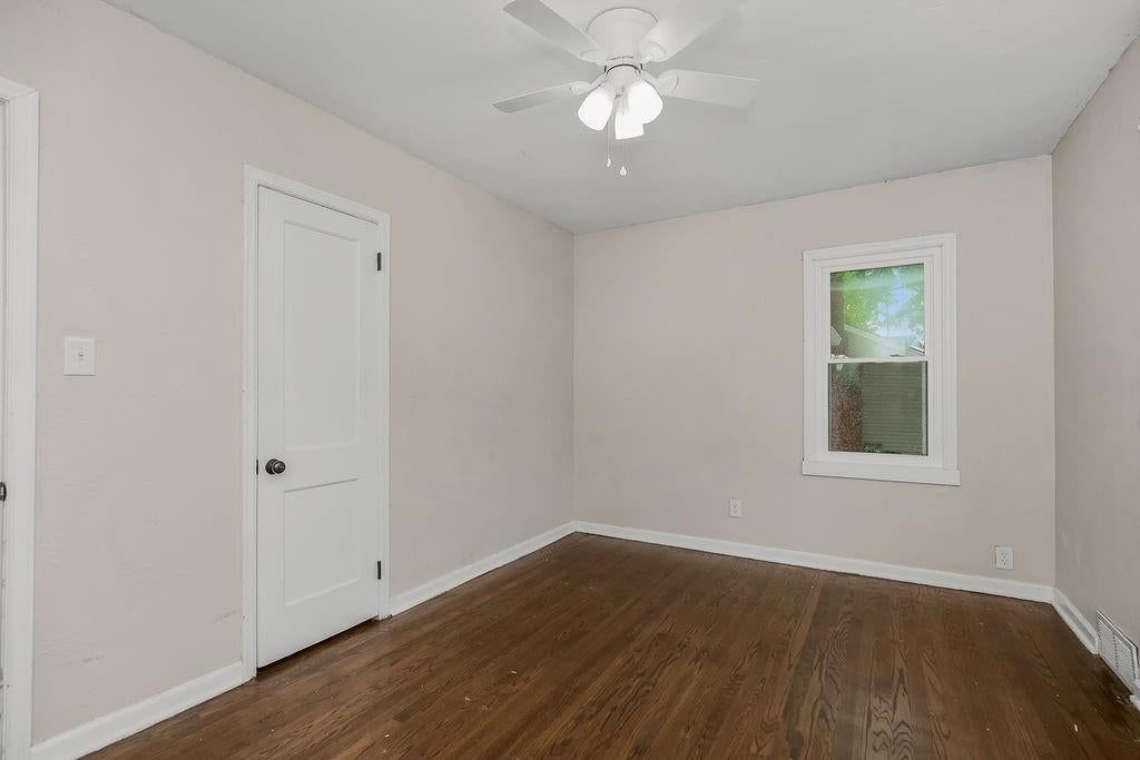 2946 N 77th Street — photo 13