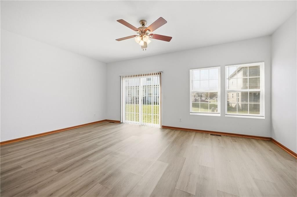 10345 Sloan Avenue — photo 7