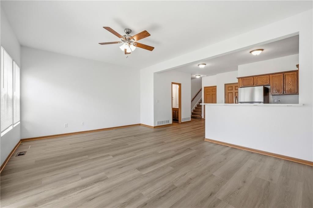 10345 Sloan Avenue — photo 9
