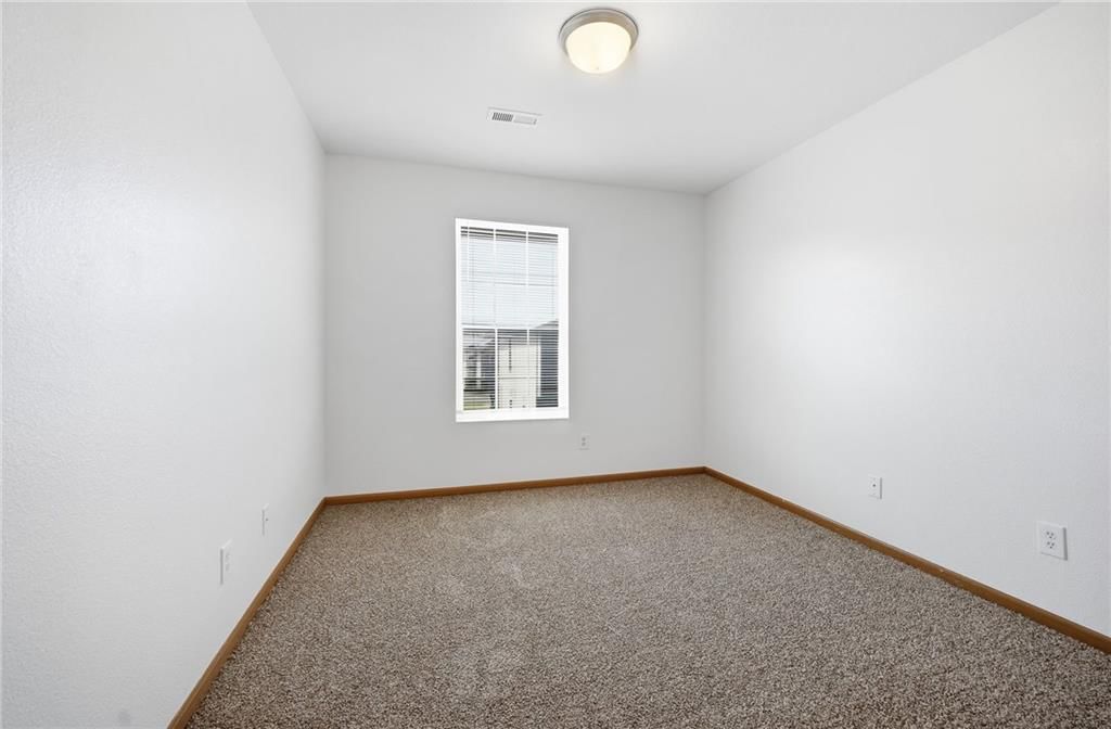 10345 Sloan Avenue — photo 18
