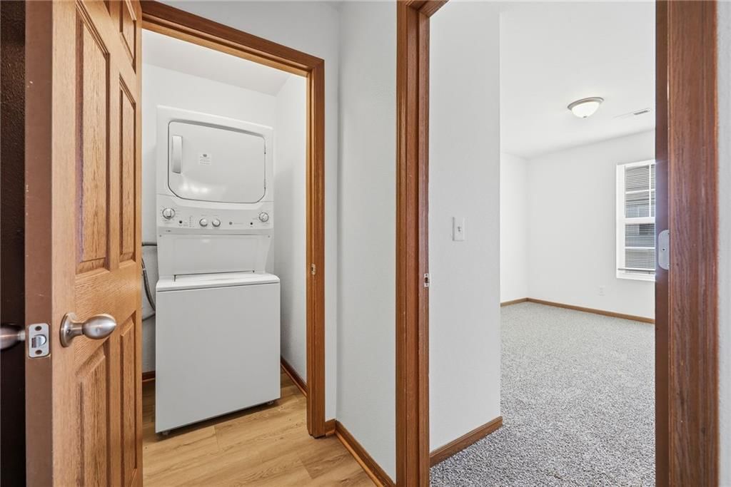 10345 Sloan Avenue — photo 20