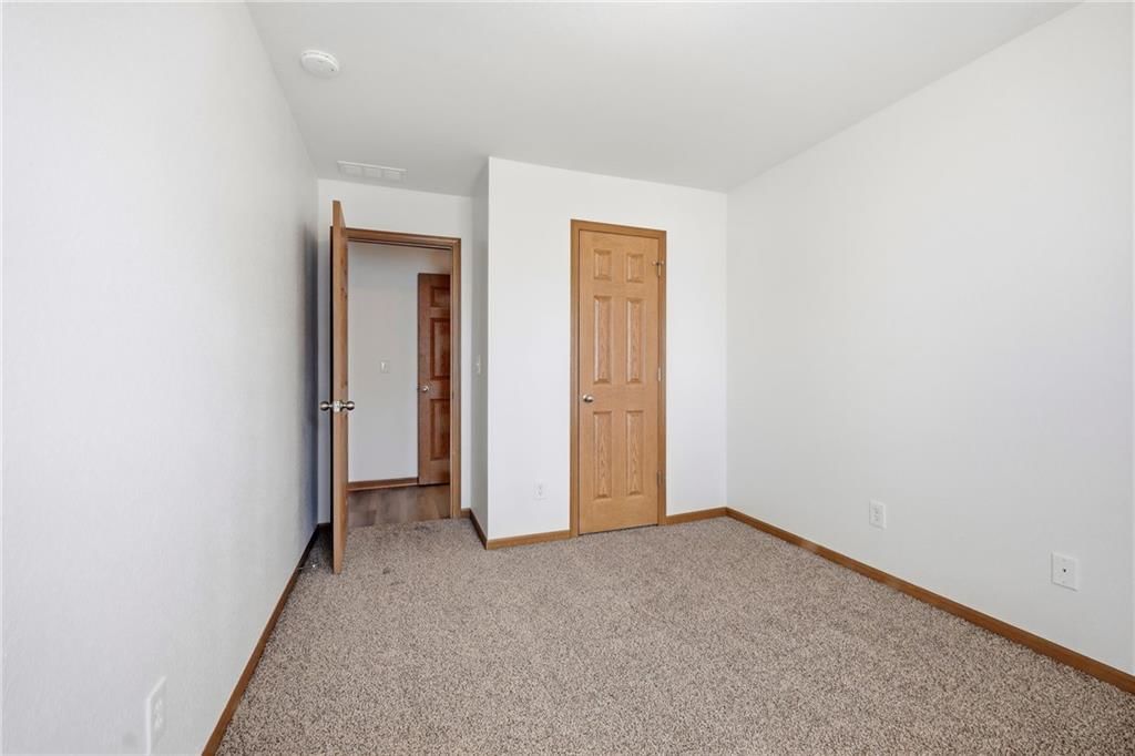 10345 Sloan Avenue — photo 22