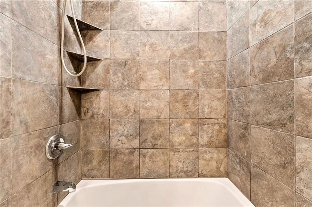 810 N Holden Street — photo 13