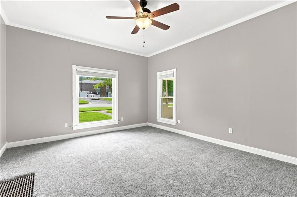 810 N Holden Street — photo 16