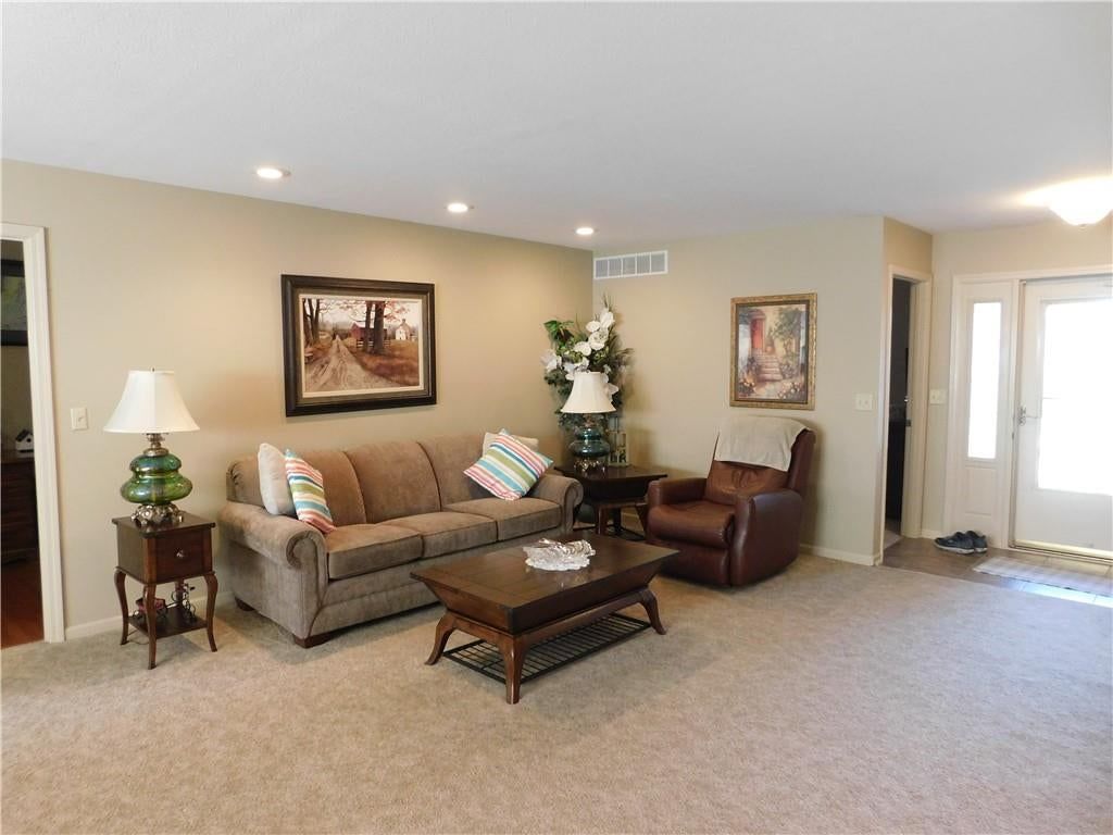 186 NE 901p Road — photo 10