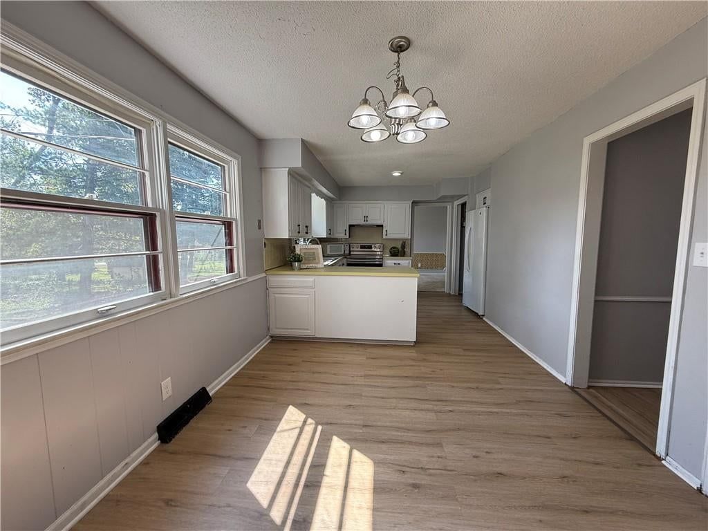 12813 Craig Avenue — photo 11