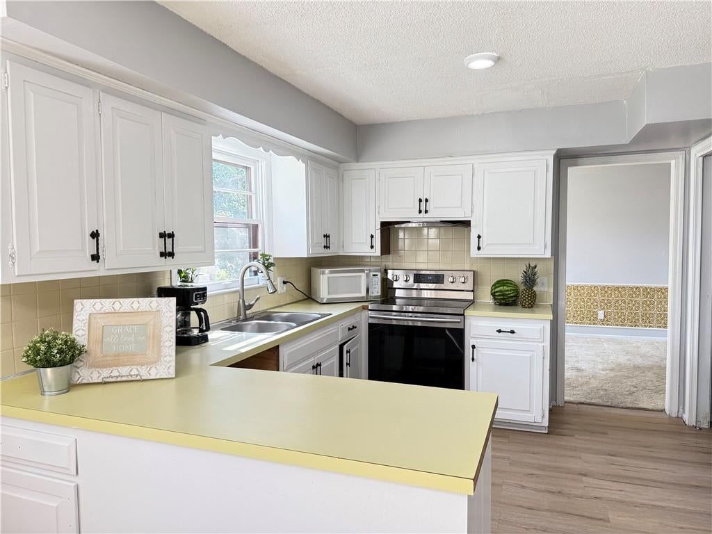 12813 Craig Avenue — photo 16