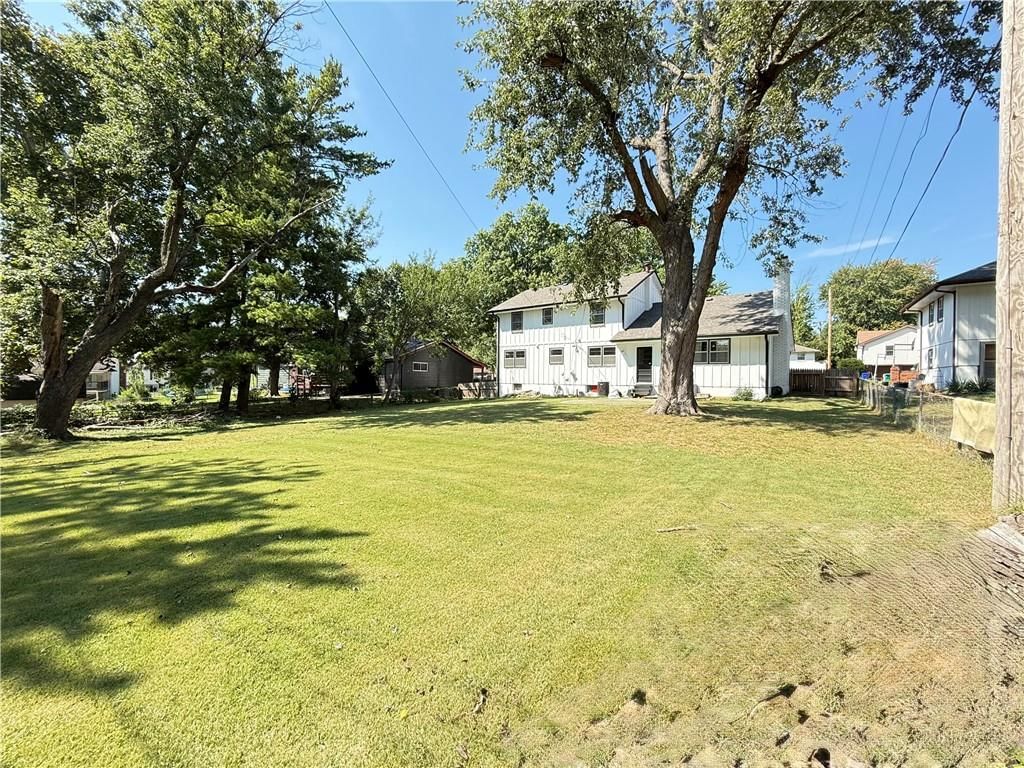 12813 Craig Avenue — photo 65