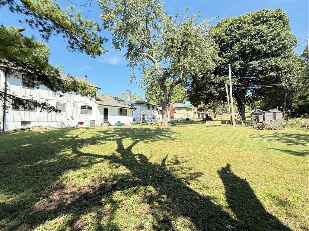 12813 Craig Avenue — photo 72
