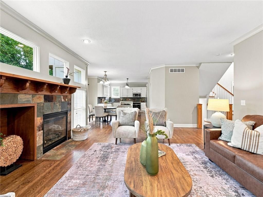 Photo 13 of 86 - 5415 W 161st Terrace, Overland Park, KS 66085