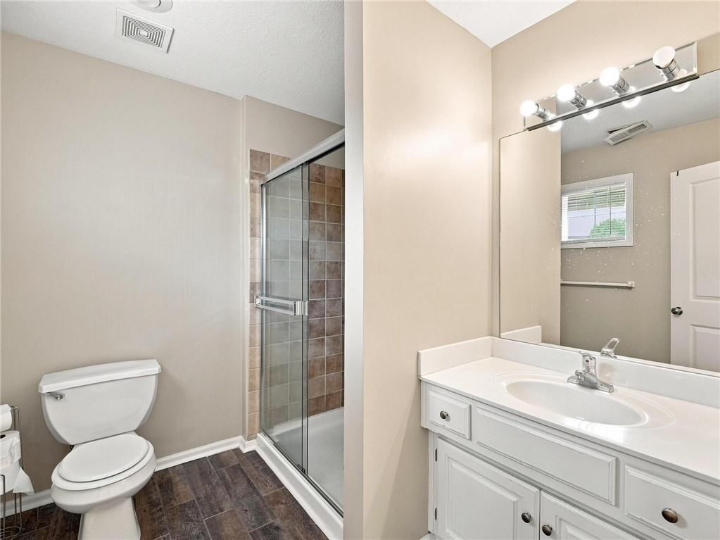Photo 43 of 86 - 5415 W 161st Terrace, Overland Park, KS 66085