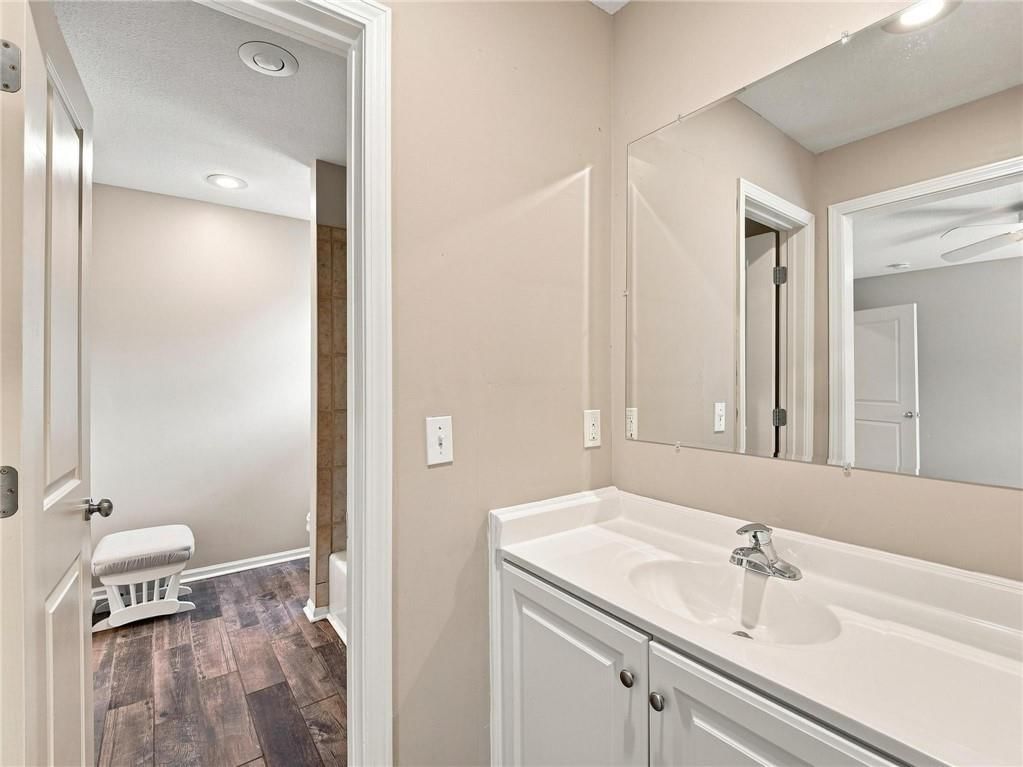 Photo 47 of 86 - 5415 W 161st Terrace, Overland Park, KS 66085