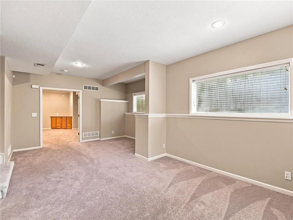 Photo 52 of 86 - 5415 W 161st Terrace, Overland Park, KS 66085