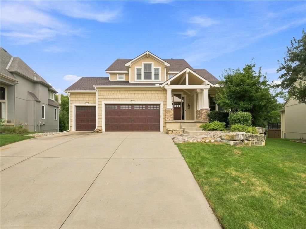 Photo 61 of 86 - 5415 W 161st Terrace, Overland Park, KS 66085