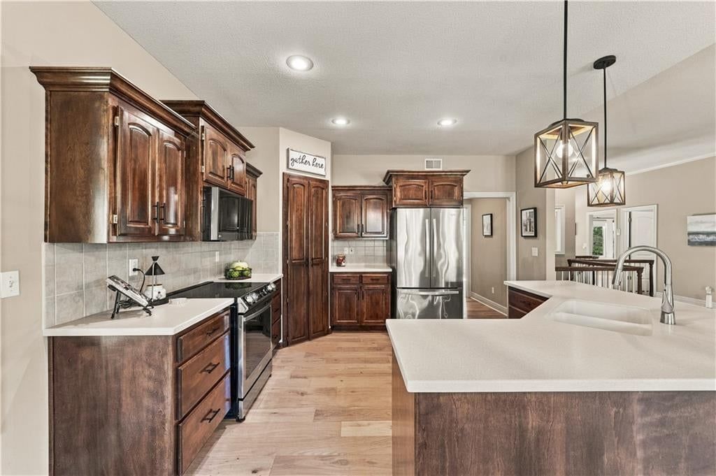 14325 Manor Court — photo 10