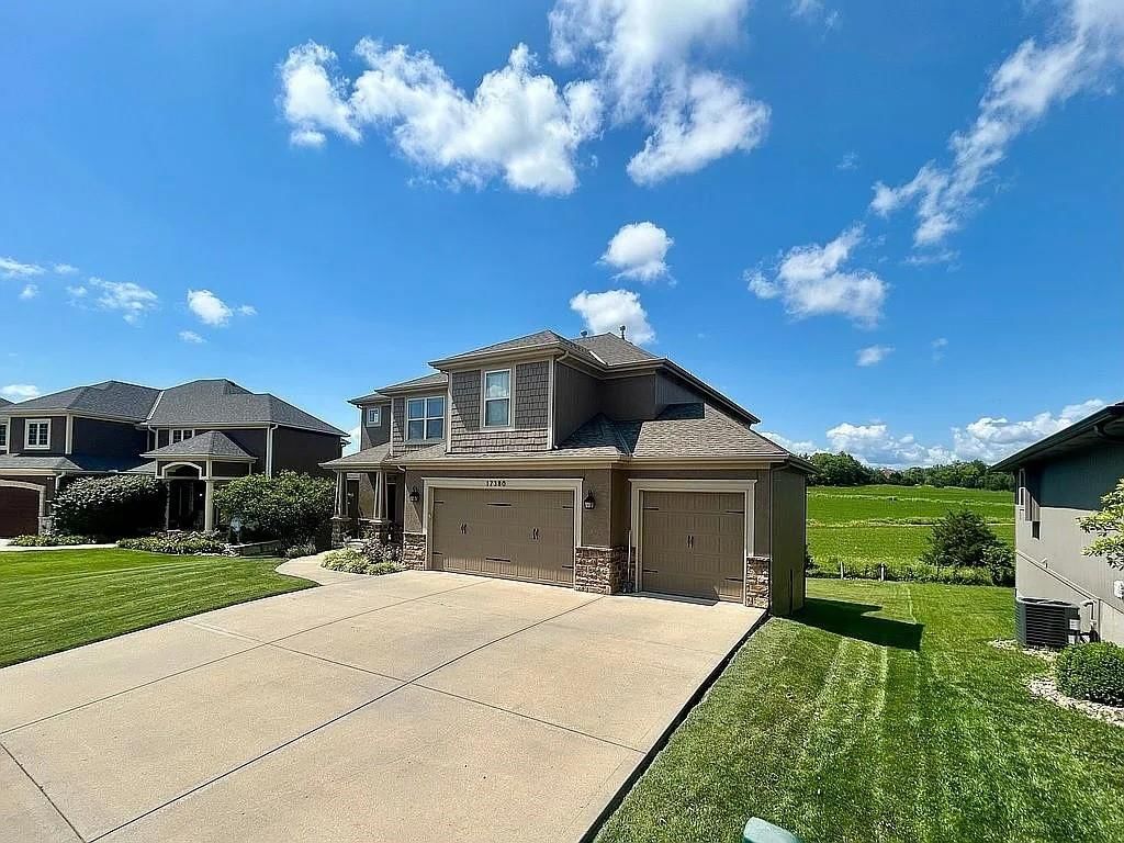 17380 NW 130th Terrace, Platte City, MO: listing photo 3