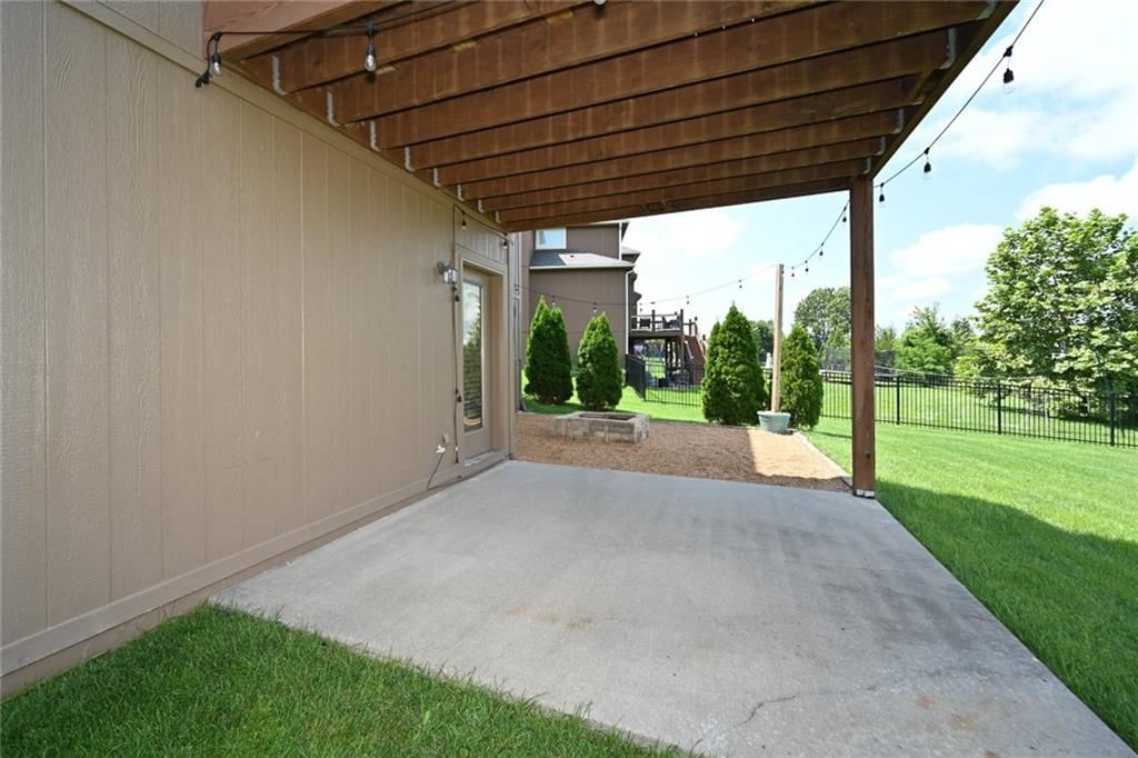 Photo 9 of 51, 17380 NW 130th Terrace, Platte City, MO 64079
