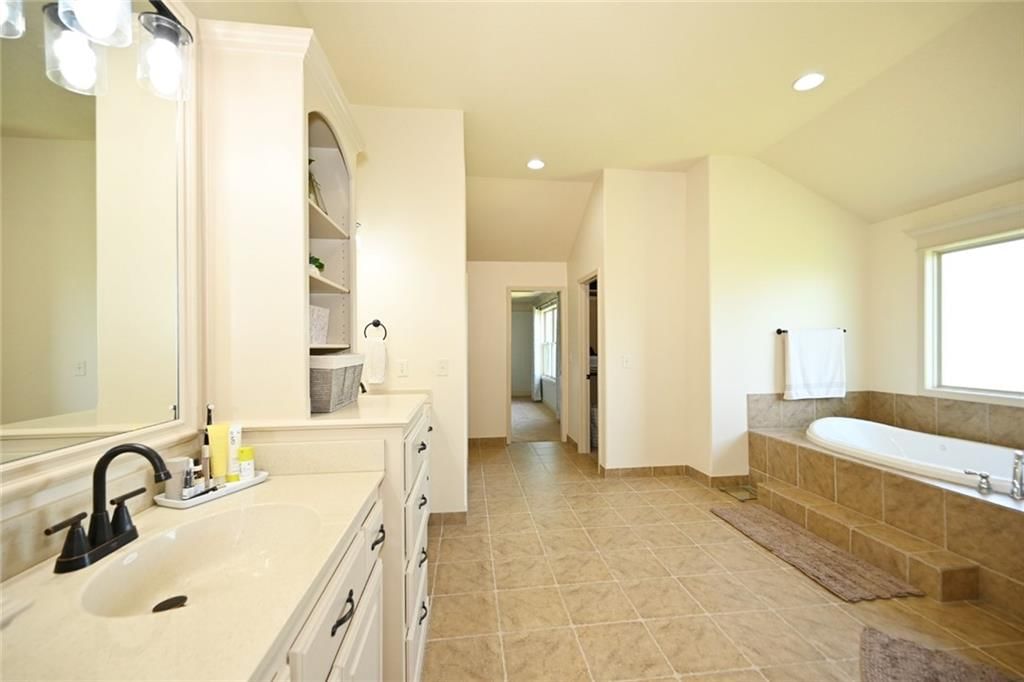 Photo 32 of 51, 17380 NW 130th Terrace, Platte City, MO 64079