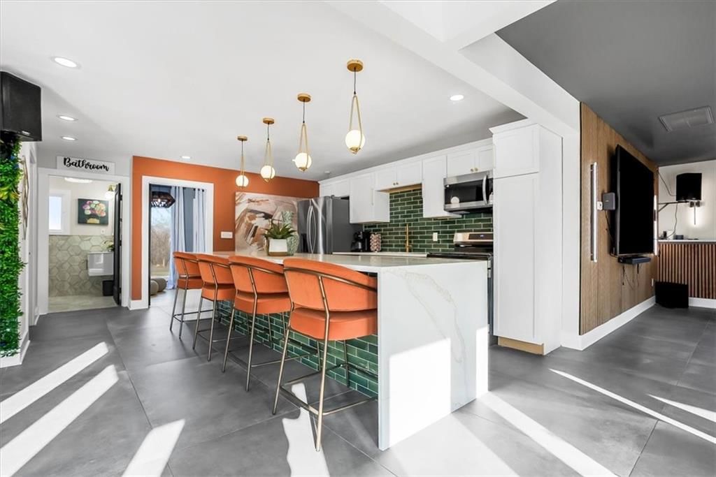 6540 James A Reed Road — photo 10