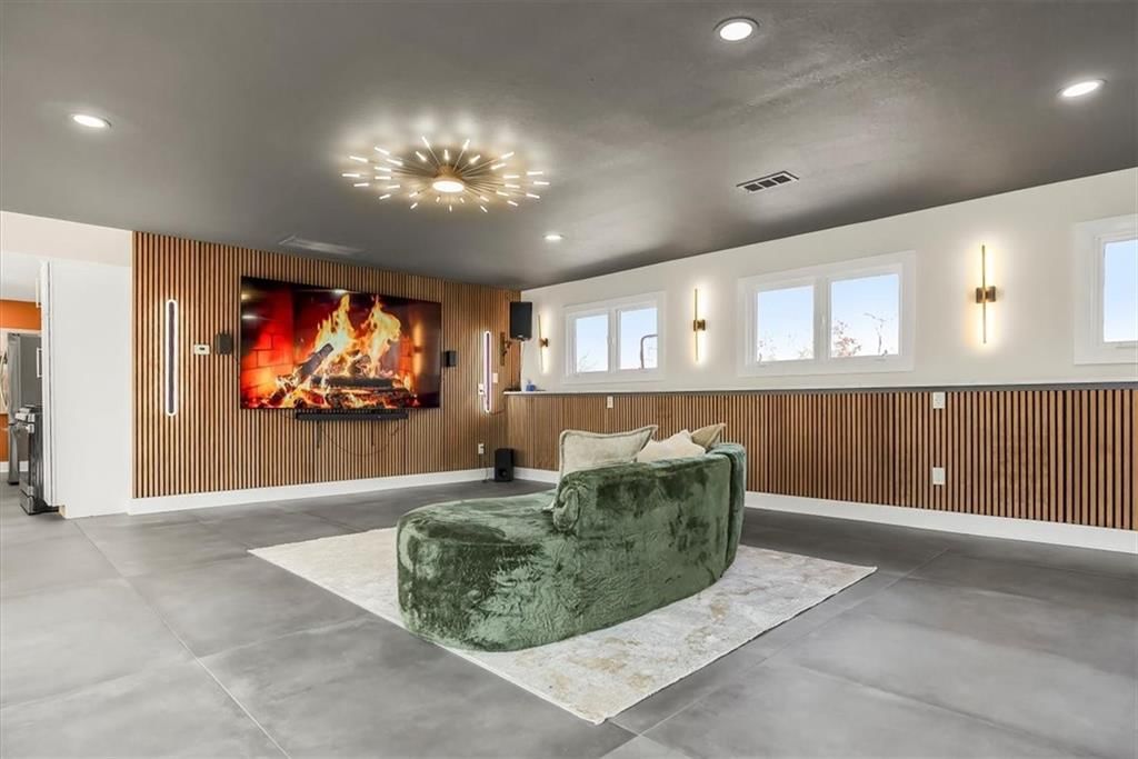 6540 James A Reed Road — photo 14