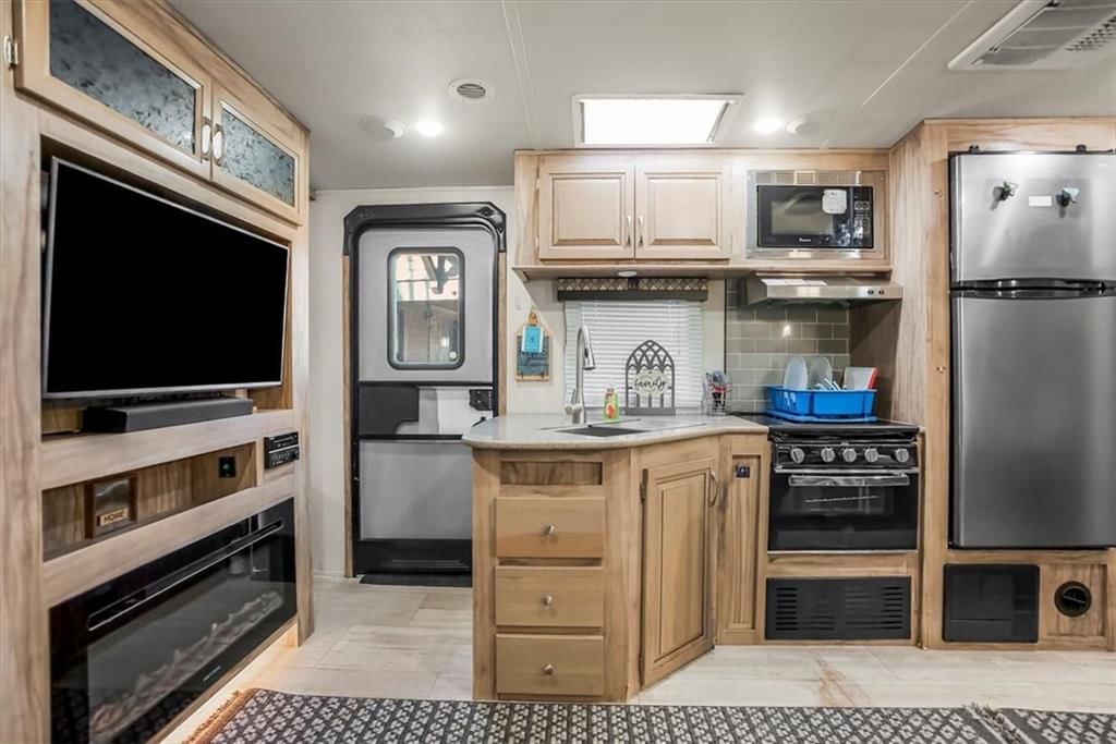 6540 James A Reed Road — photo 45