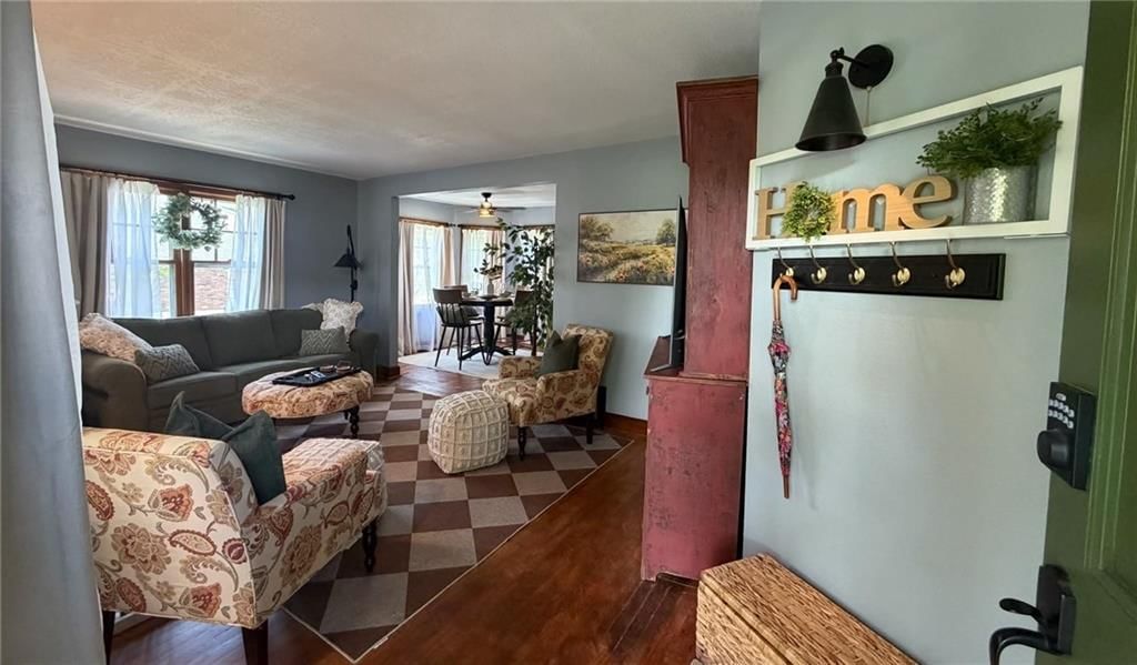 709 N Allen Road — photo 8