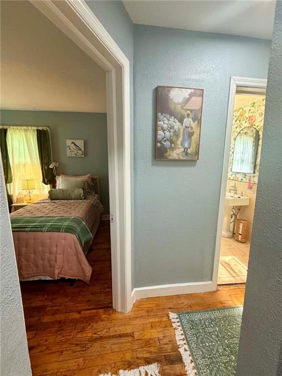 709 N Allen Road — photo 14