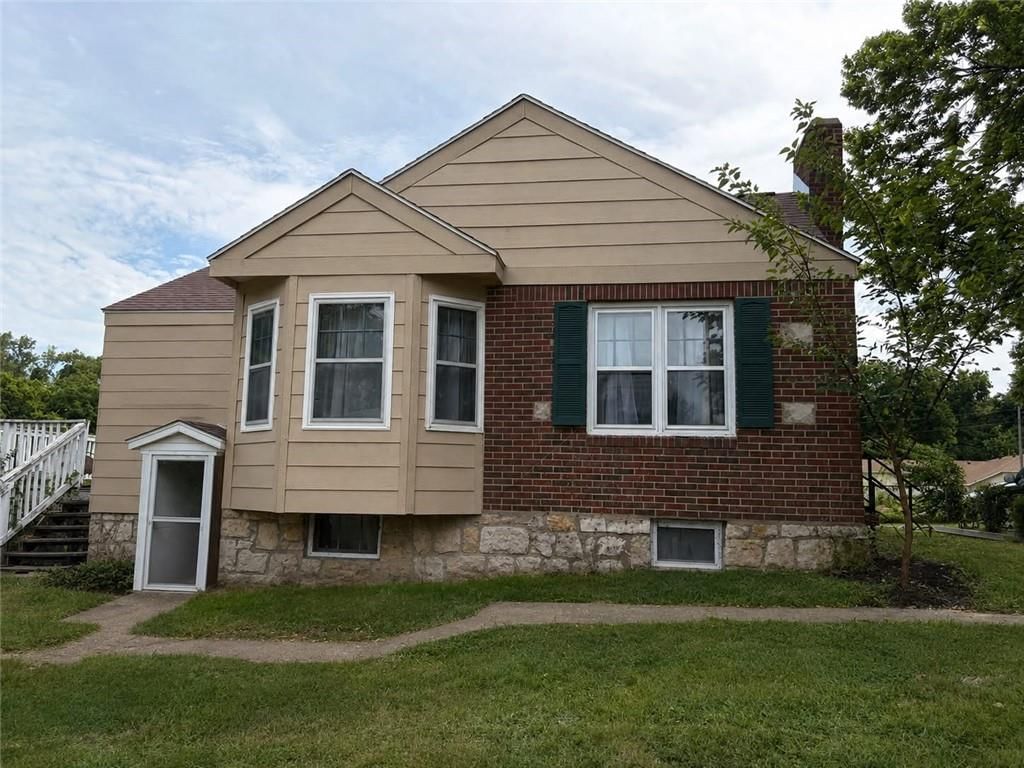 709 N Allen Road — photo 21