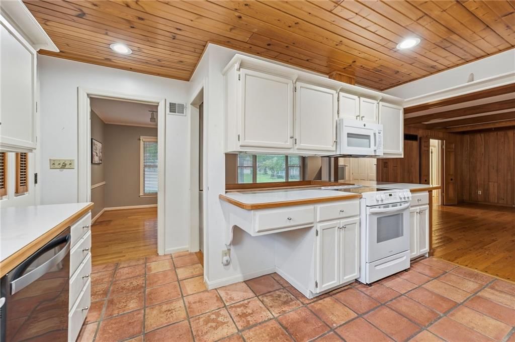 6317 Sterling Avenue — photo 12