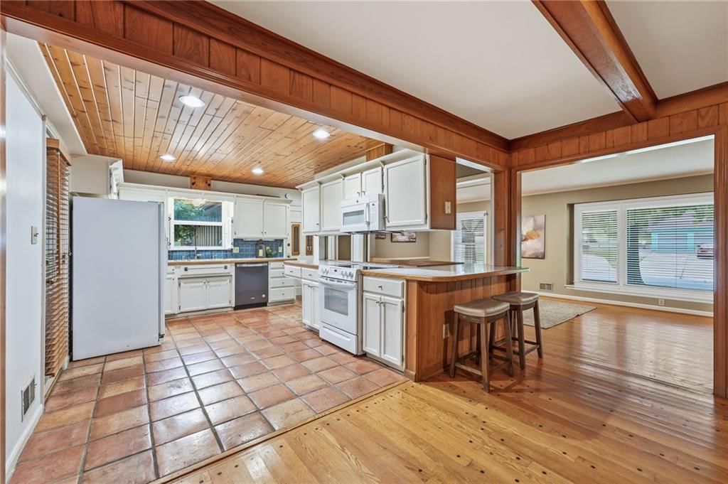 6317 Sterling Avenue — photo 16