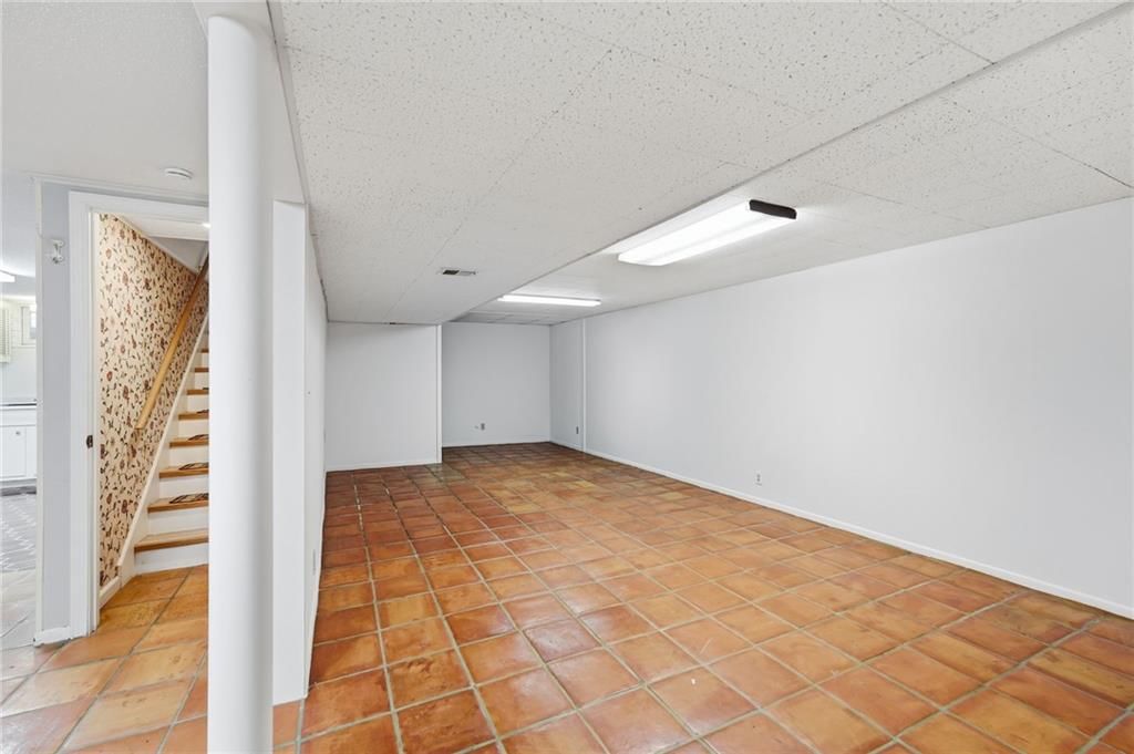 6317 Sterling Avenue — photo 35