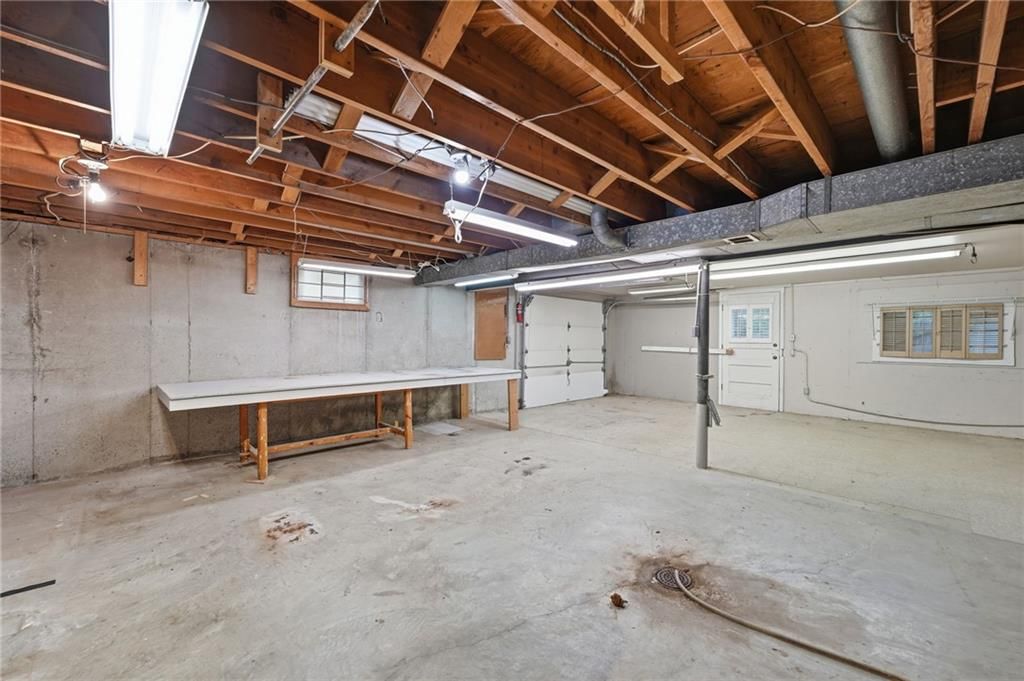 6317 Sterling Avenue — photo 40