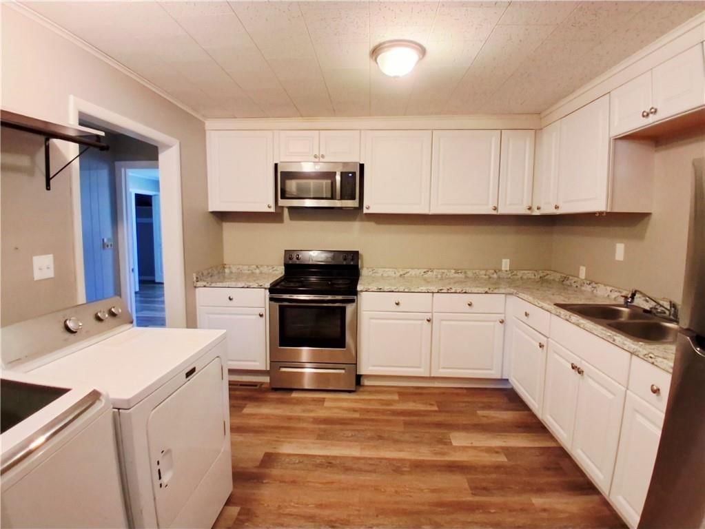 419 W 5th Street — photo 8