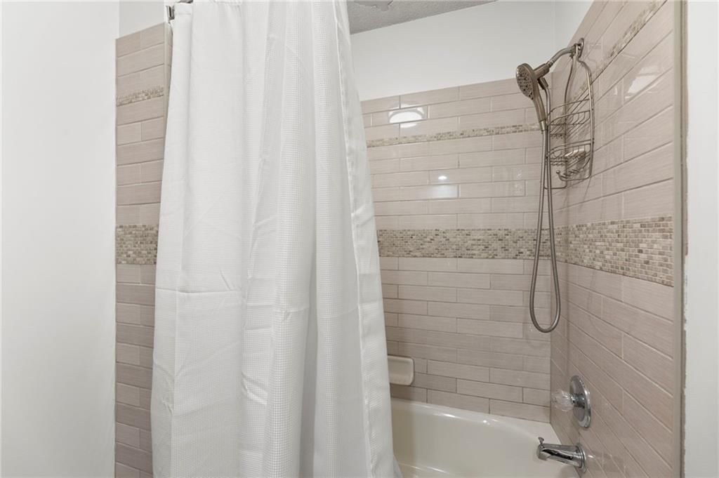 Photo 38 of 58 - 4801 NW 57th Place, Kansas City, MO 64151