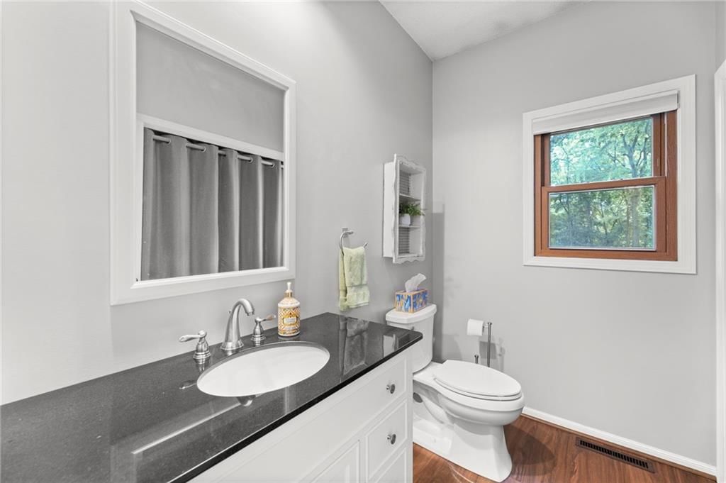 Photo 23 of 58 - 4801 NW 57th Place, Kansas City, MO 64151