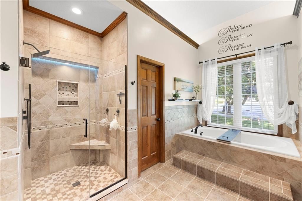 Photo 32 of 58 - 4801 NW 57th Place, Kansas City, MO 64151