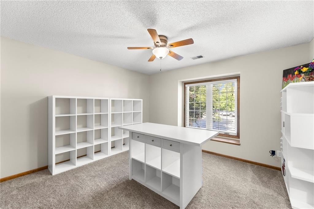 Photo 33 of 58 - 4801 NW 57th Place, Kansas City, MO 64151