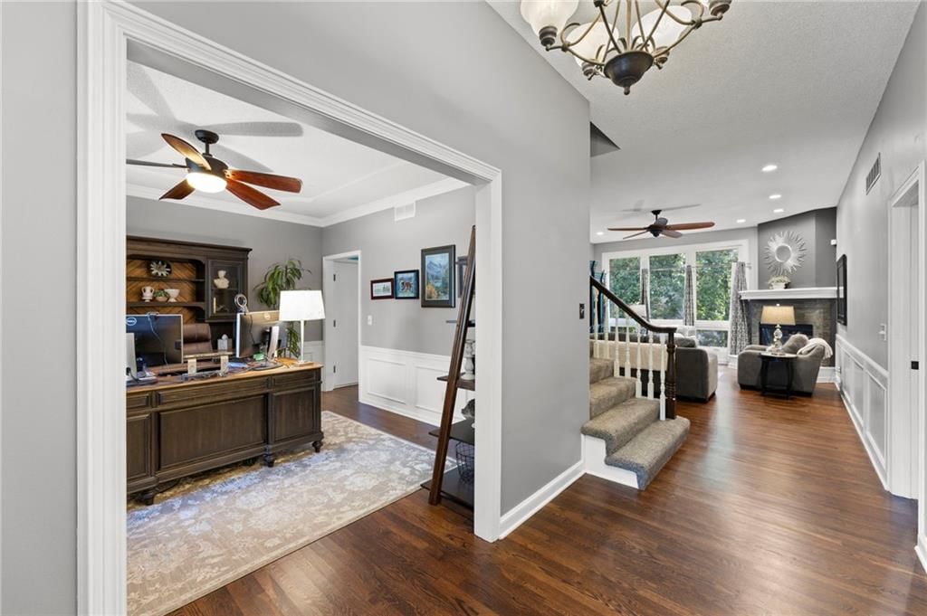 Photo 7 of 58 - 4801 NW 57th Place, Kansas City, MO 64151