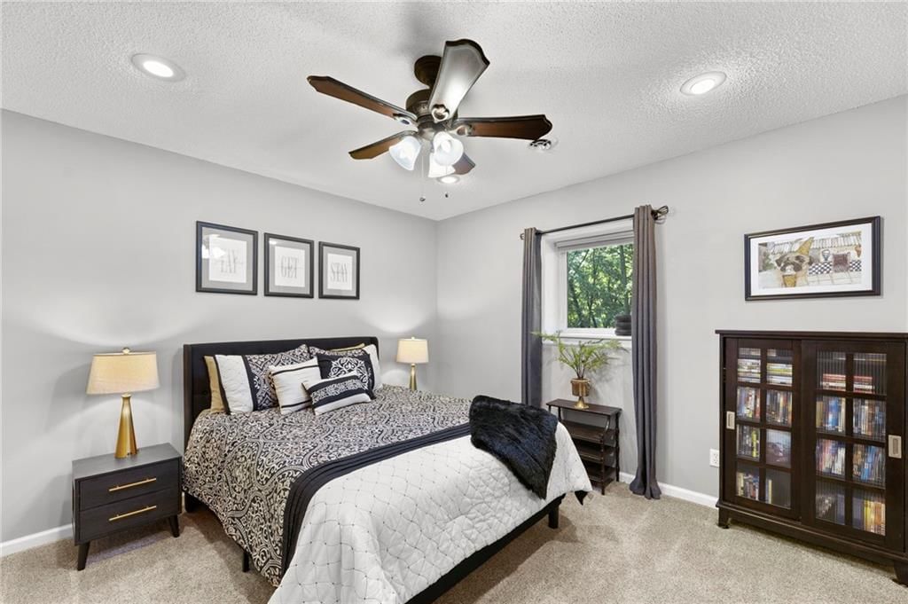 Photo 43 of 58 - 4801 NW 57th Place, Kansas City, MO 64151