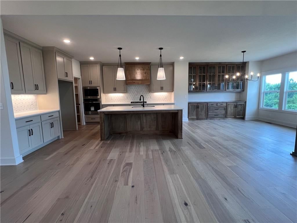 16356 Baxter Street — photo 9