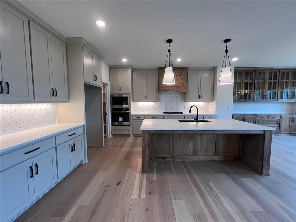 16356 Baxter Street — photo 10