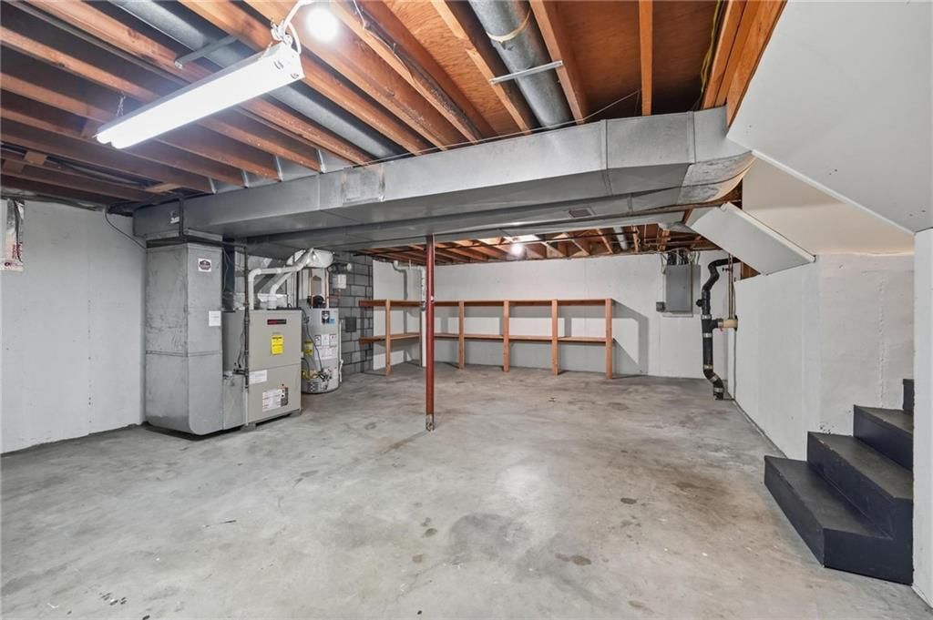 Photo 44 of 62 - 12860 Sagamore Road, Leawood, KS 66209