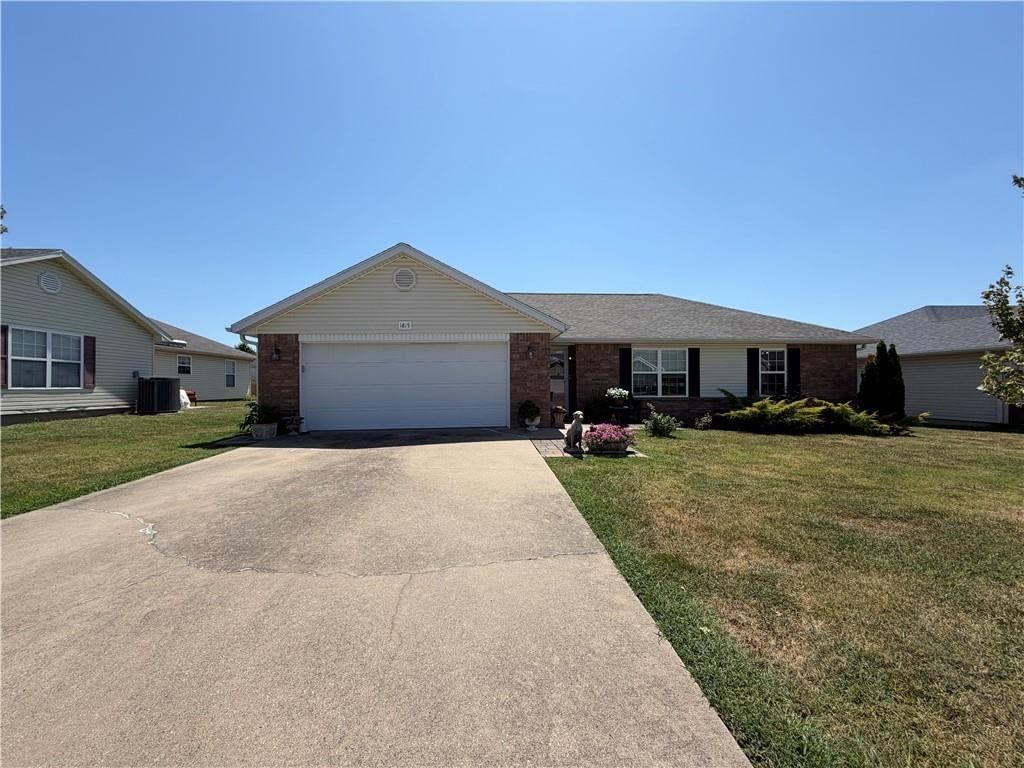 1815 Sylvan Avenue, Neosho, MO