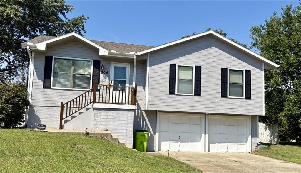 806 Covey Drive — photo 1