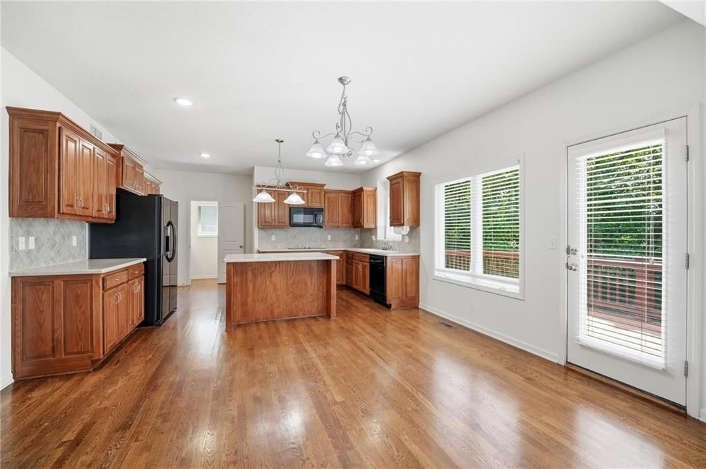 7650 Forest Park Drive — photo 13