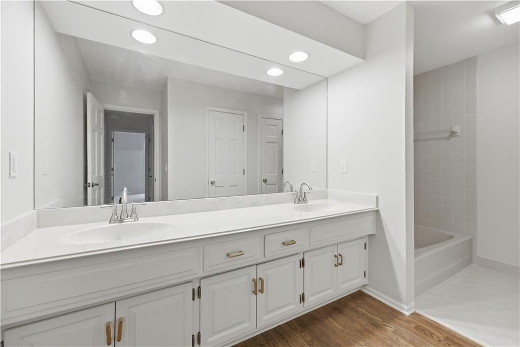 5204 W 112th Street — photo 21