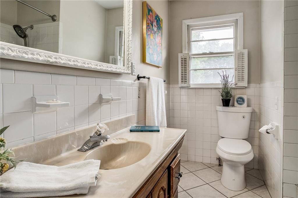 6443 Larsen Lane — photo 16