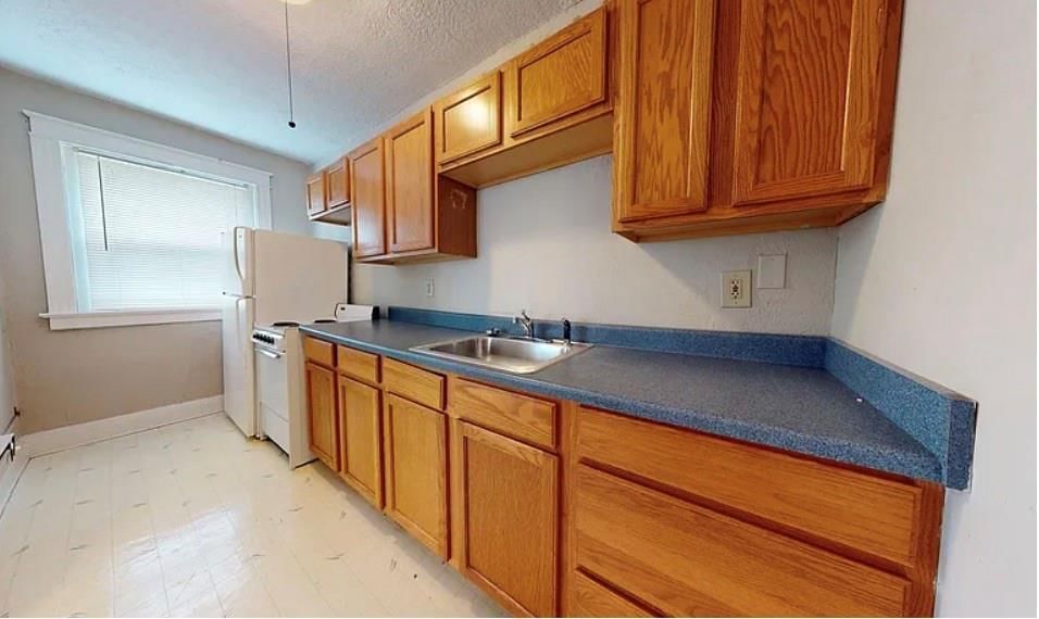 3416 Wyandotte Street — photo 9